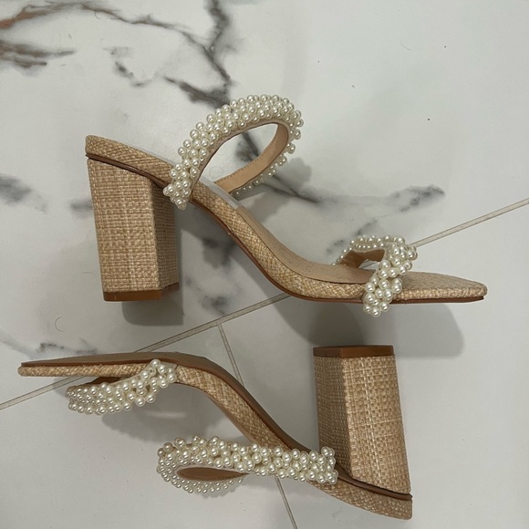 Mi.im Ariel Pearl Accented heel - Picture 5 of 6